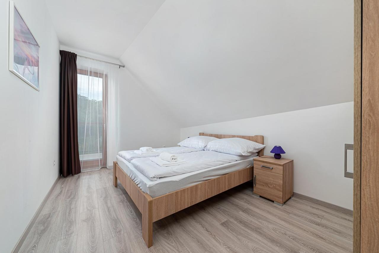 Herics Apartman Tihany Exteriör bild